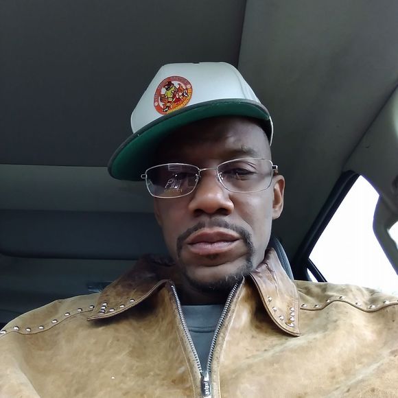 Meet your Posher, Aaron - Picture 1 of 1